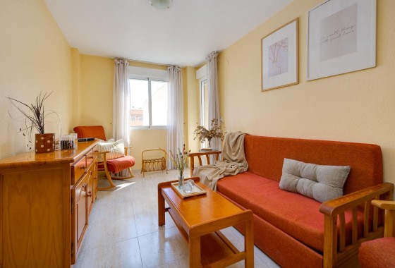 Resale - Apartment / flat - Torrevieja - Playa del Cura