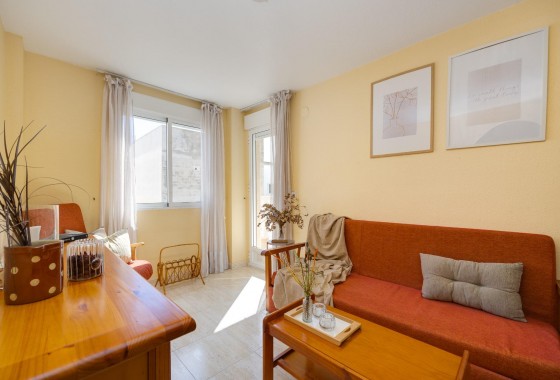 Resale - Apartment / flat - Torrevieja - Playa del Cura
