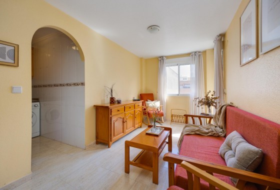 Resale - Apartment / flat - Torrevieja - Playa del Cura