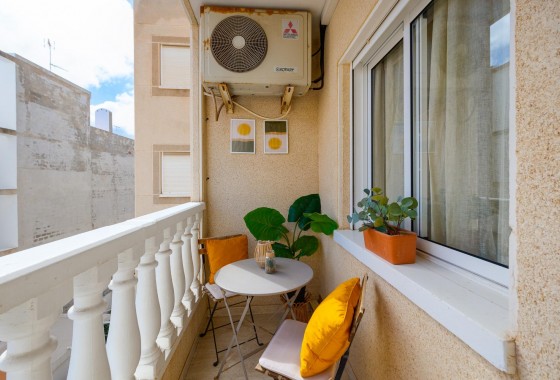 Resale - Apartment / flat - Torrevieja - Playa del Cura