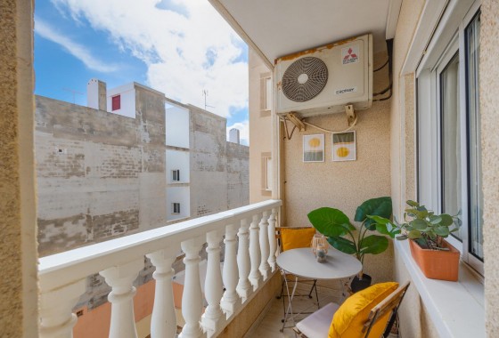 Resale - Apartment / flat - Torrevieja - Playa del Cura