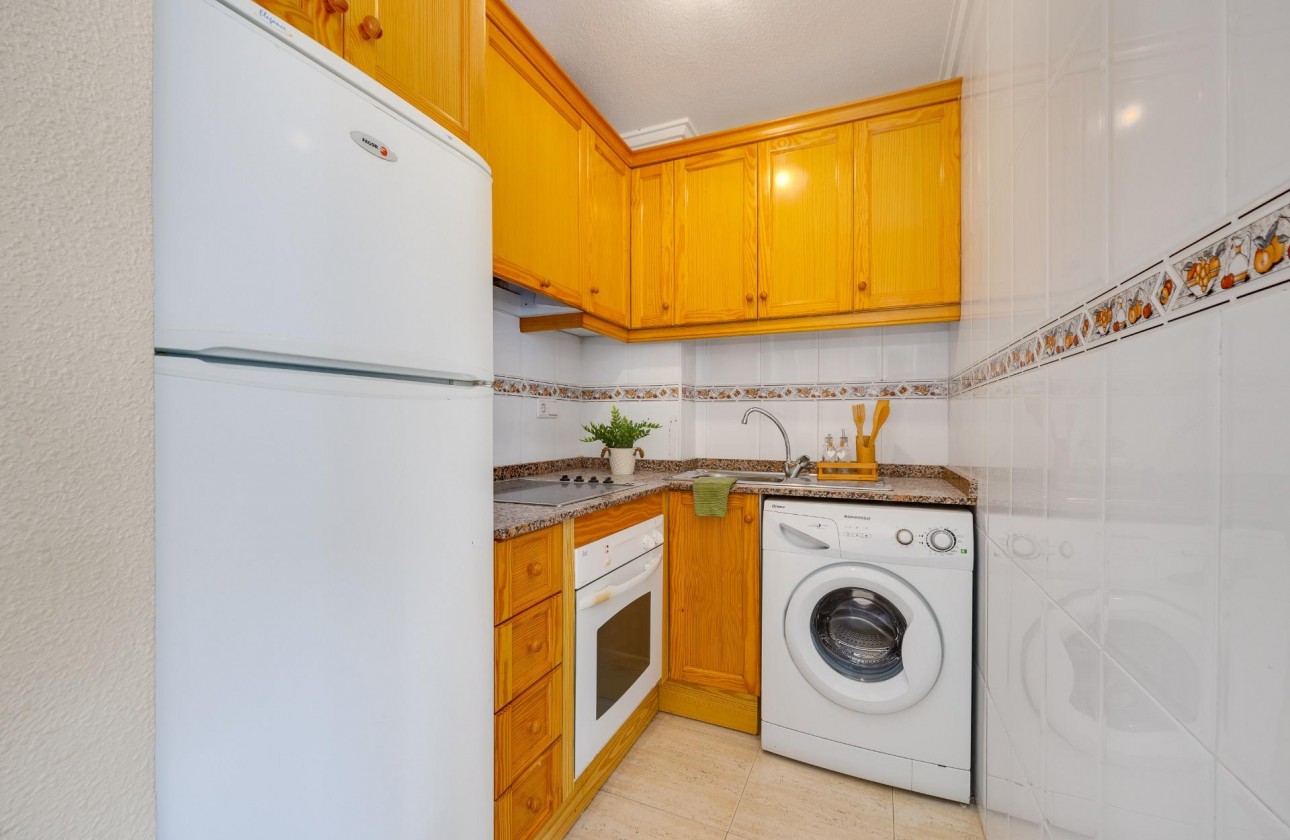 Resale - Apartment / flat - Torrevieja - Playa del Cura