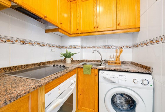 Resale - Apartment / flat - Torrevieja - Playa del Cura