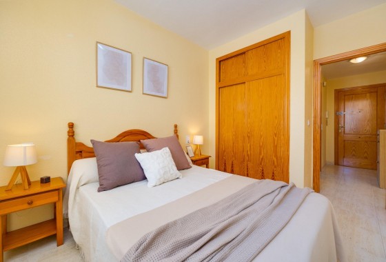 Resale - Apartment / flat - Torrevieja - Playa del Cura