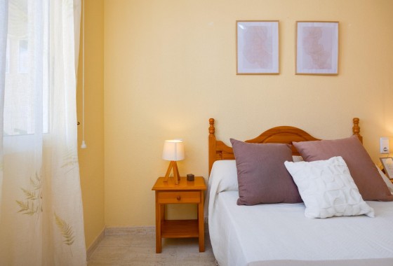 Resale - Apartment / flat - Torrevieja - Playa del Cura