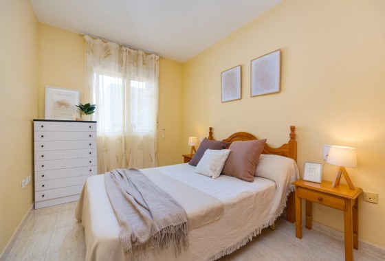 Resale - Apartment / flat - Torrevieja - Playa del Cura