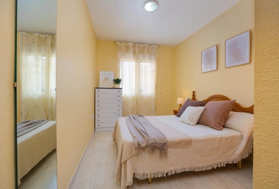 Resale - Apartment / flat - Torrevieja - Playa del Cura