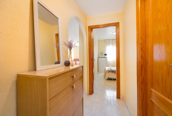 Resale - Apartment / flat - Torrevieja - Playa del Cura