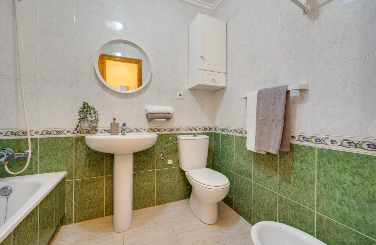 Resale - Apartment / flat - Torrevieja - Playa del Cura