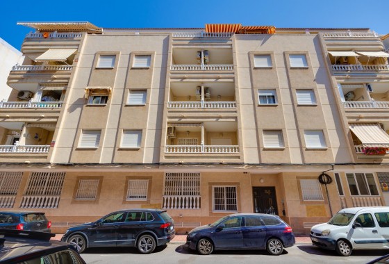 Resale - Apartment / flat - Torrevieja - Playa del Cura
