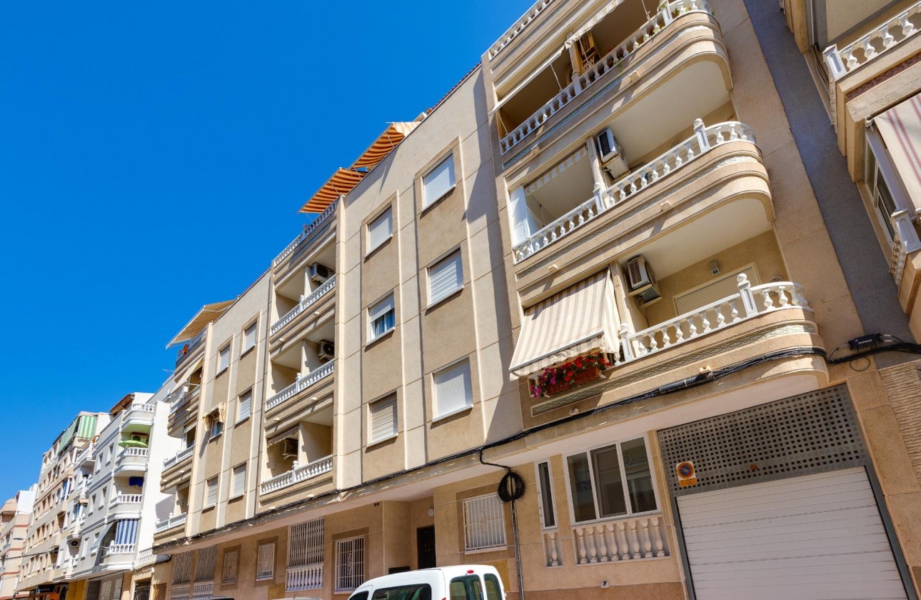 Resale - Apartment / flat - Torrevieja - Playa del Cura