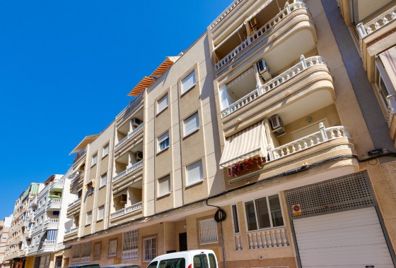Resale - Apartment / flat - Torrevieja - Playa del Cura