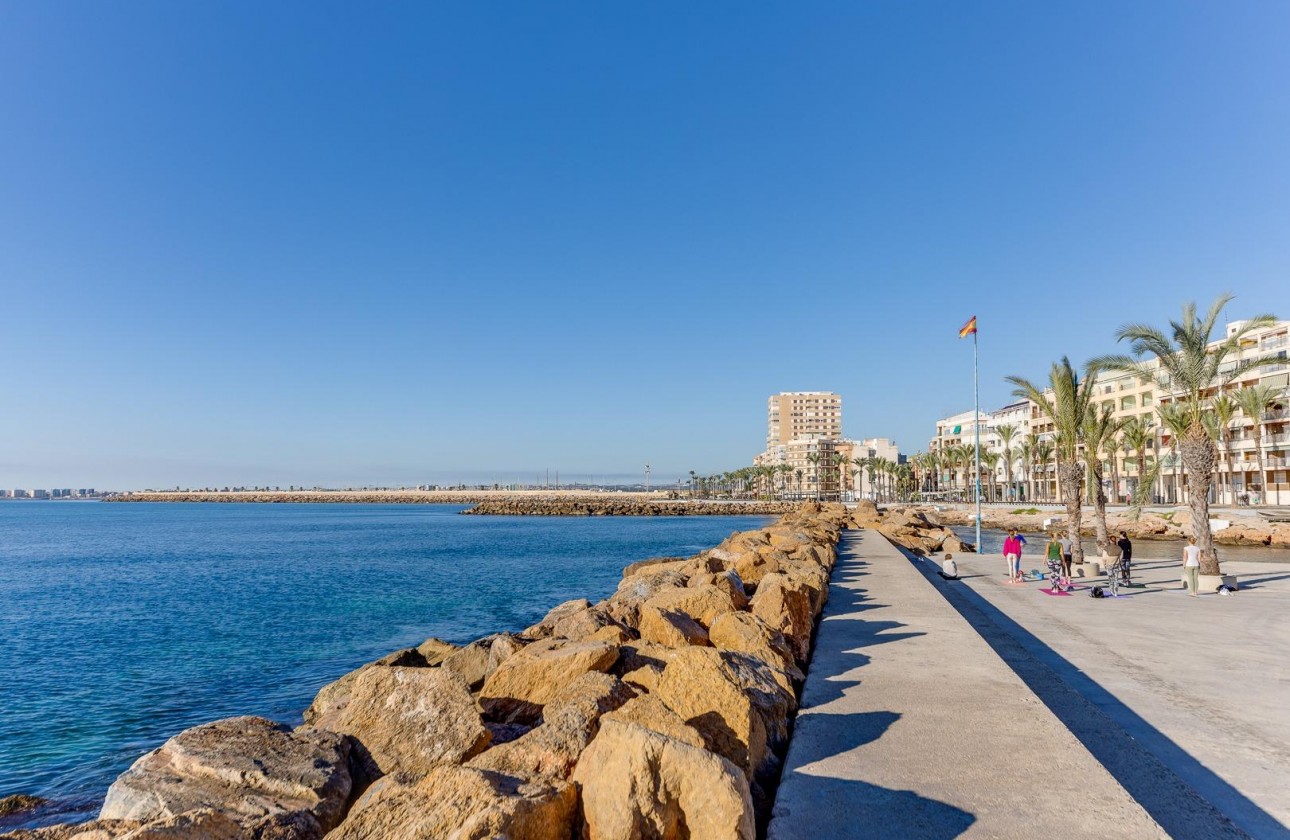 Resale - Apartment / flat - Torrevieja - Playa del Cura