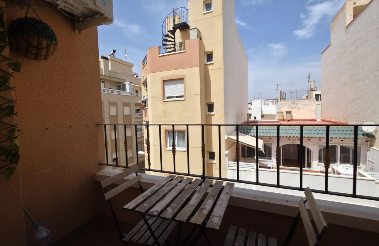 Resale - Apartment / flat - Torrevieja - Playa de los Locos