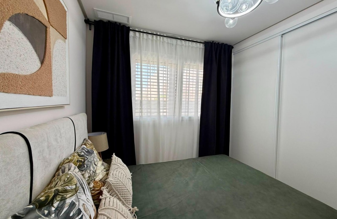 Revente - Appartement - Torrevieja - Aguas Nuevas