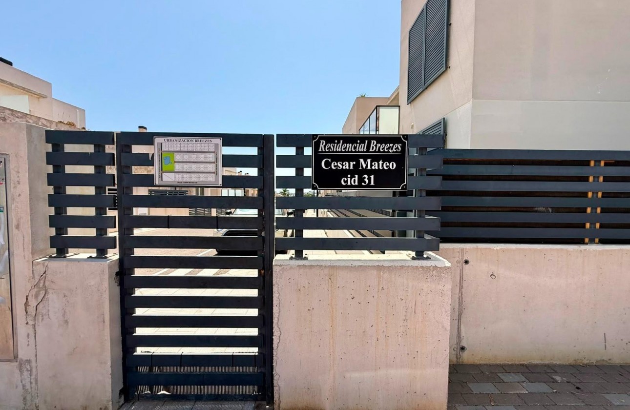 Revente - Appartement - Torrevieja - Aguas Nuevas