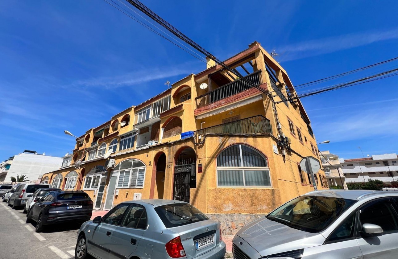 Resale - Apartment / flat - Torrevieja - Centro