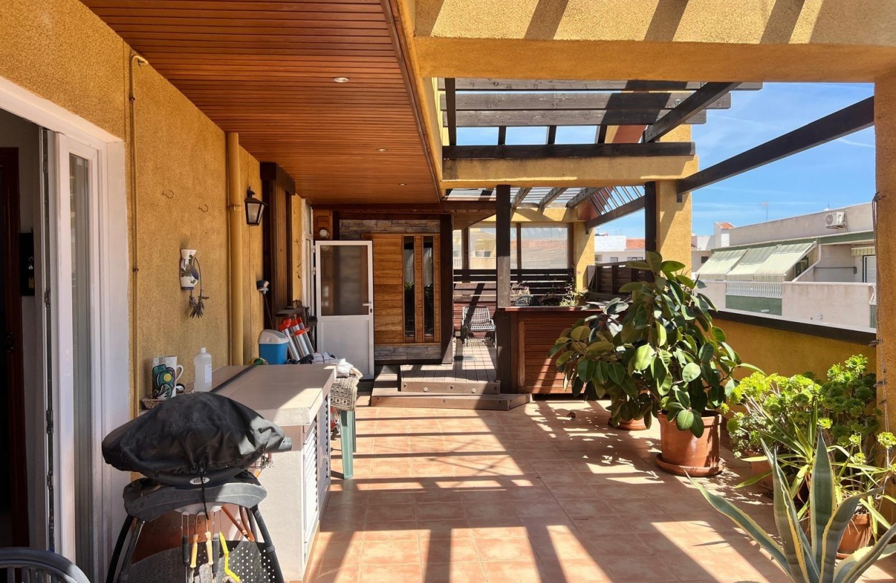Resale - Apartment / flat - Torrevieja - Centro