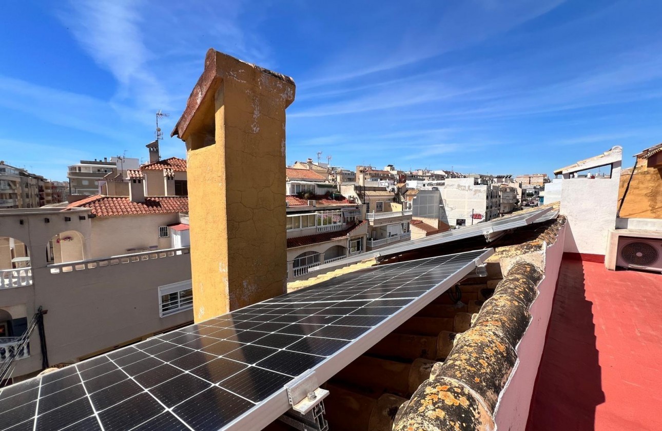 Resale - Apartment / flat - Torrevieja - Centro