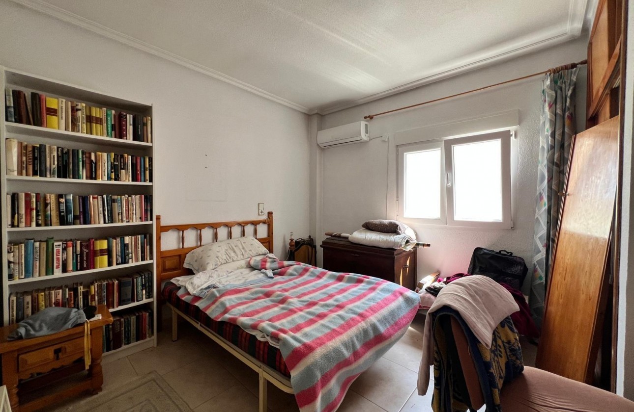 Resale - Apartment / flat - Torrevieja - Centro