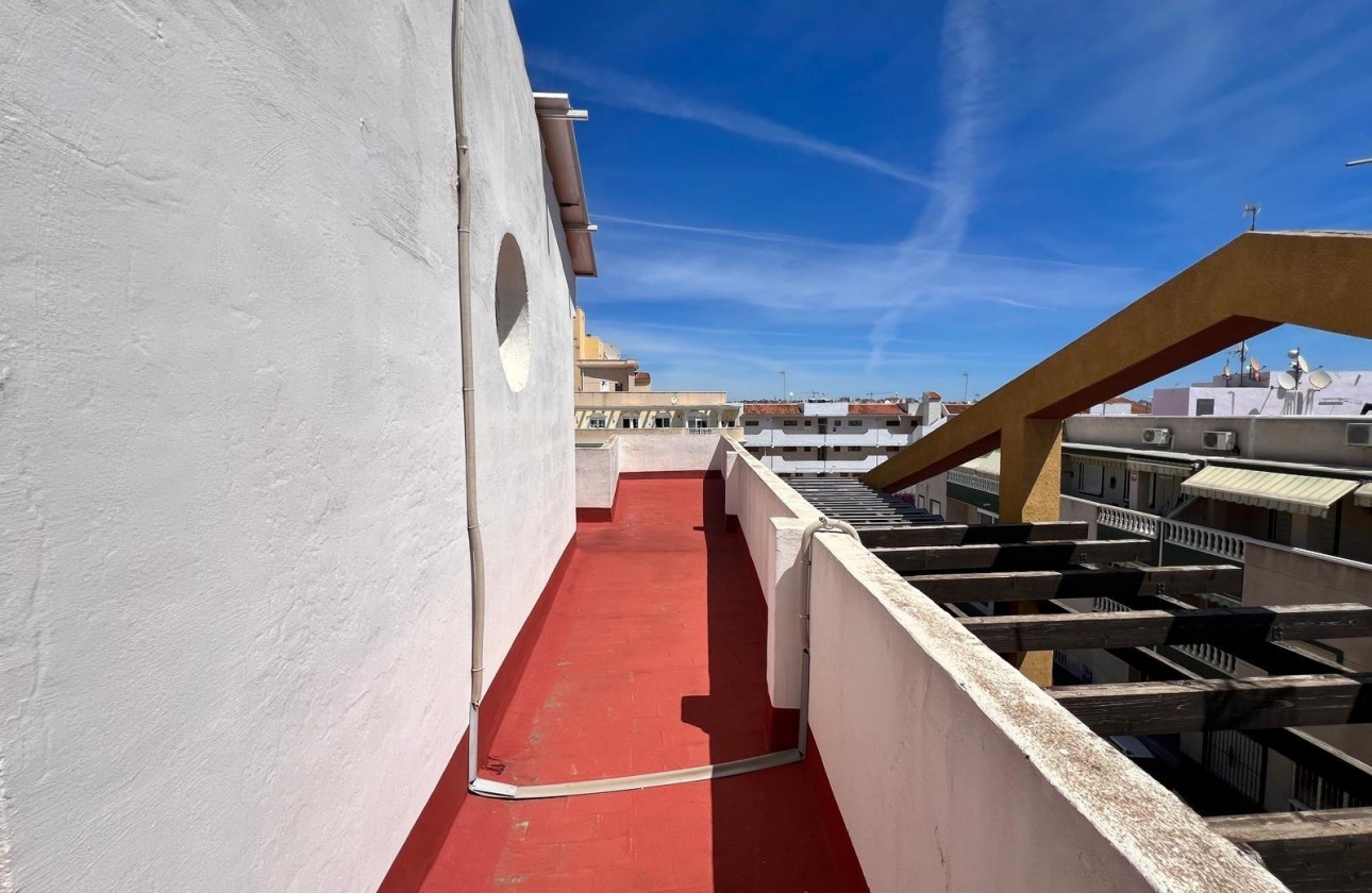Resale - Apartment / flat - Torrevieja - Centro