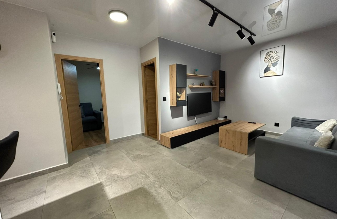 Reventa - Apartamento / piso - Torrevieja - Estacion de autobuses