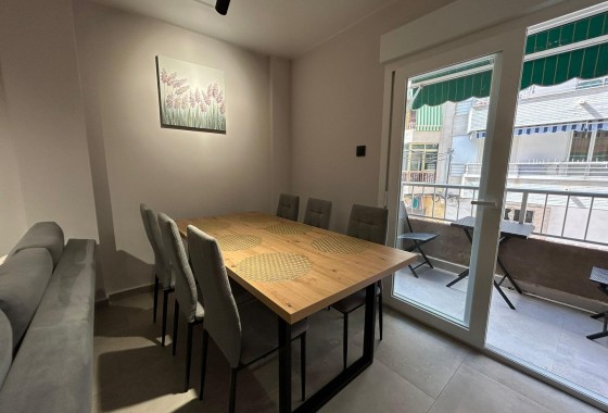 Reventa - Apartamento / piso - Torrevieja - Estacion de autobuses