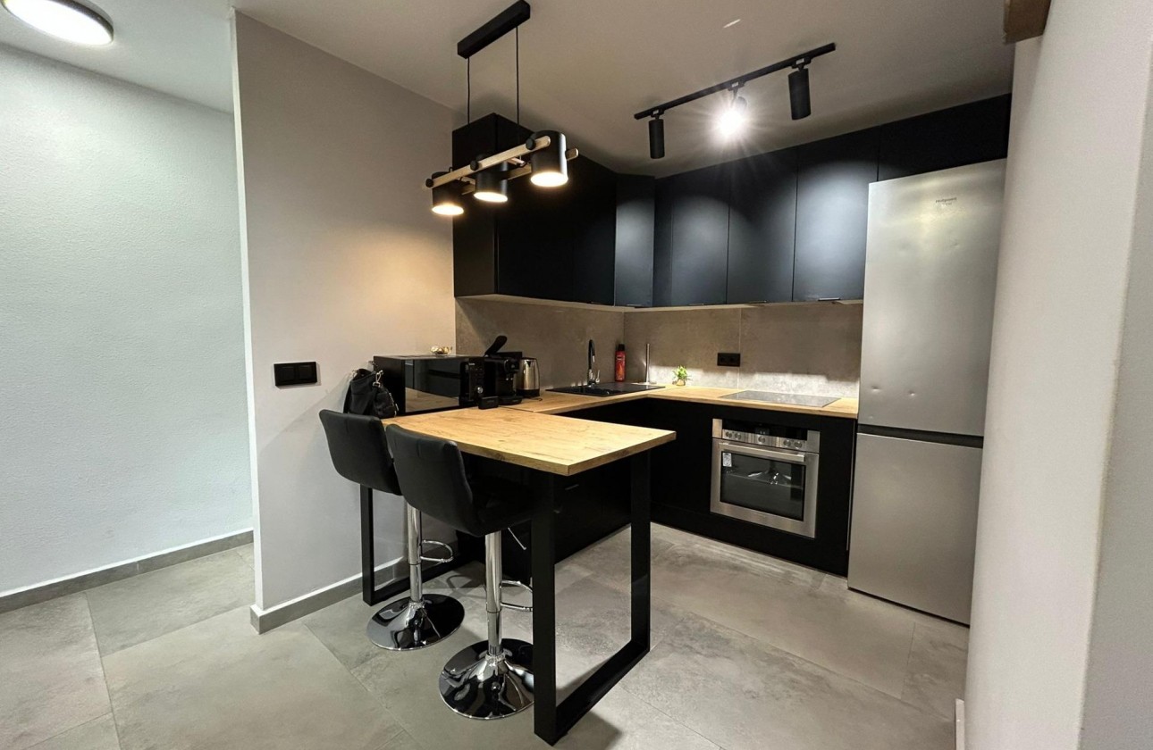 Reventa - Apartamento / piso - Torrevieja - Estacion de autobuses