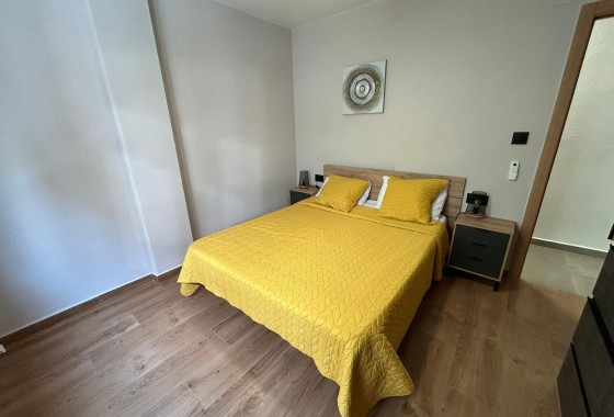 Reventa - Apartamento / piso - Torrevieja - Estacion de autobuses