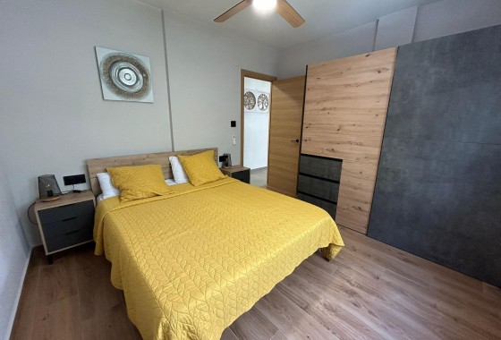 Reventa - Apartamento / piso - Torrevieja - Estacion de autobuses