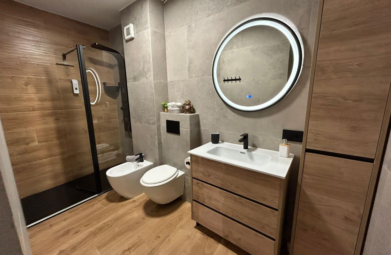 Reventa - Apartamento / piso - Torrevieja - Estacion de autobuses