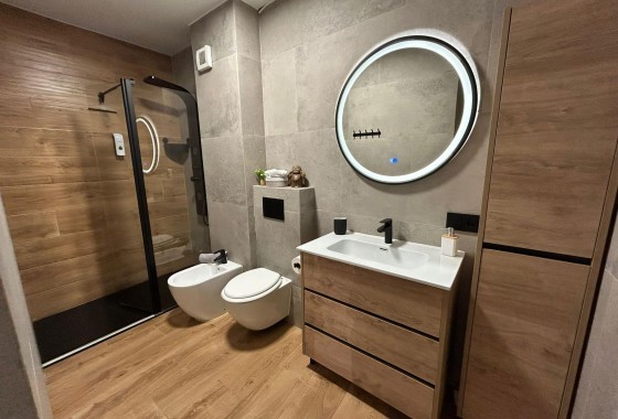 Reventa - Apartamento / piso - Torrevieja - Estacion de autobuses