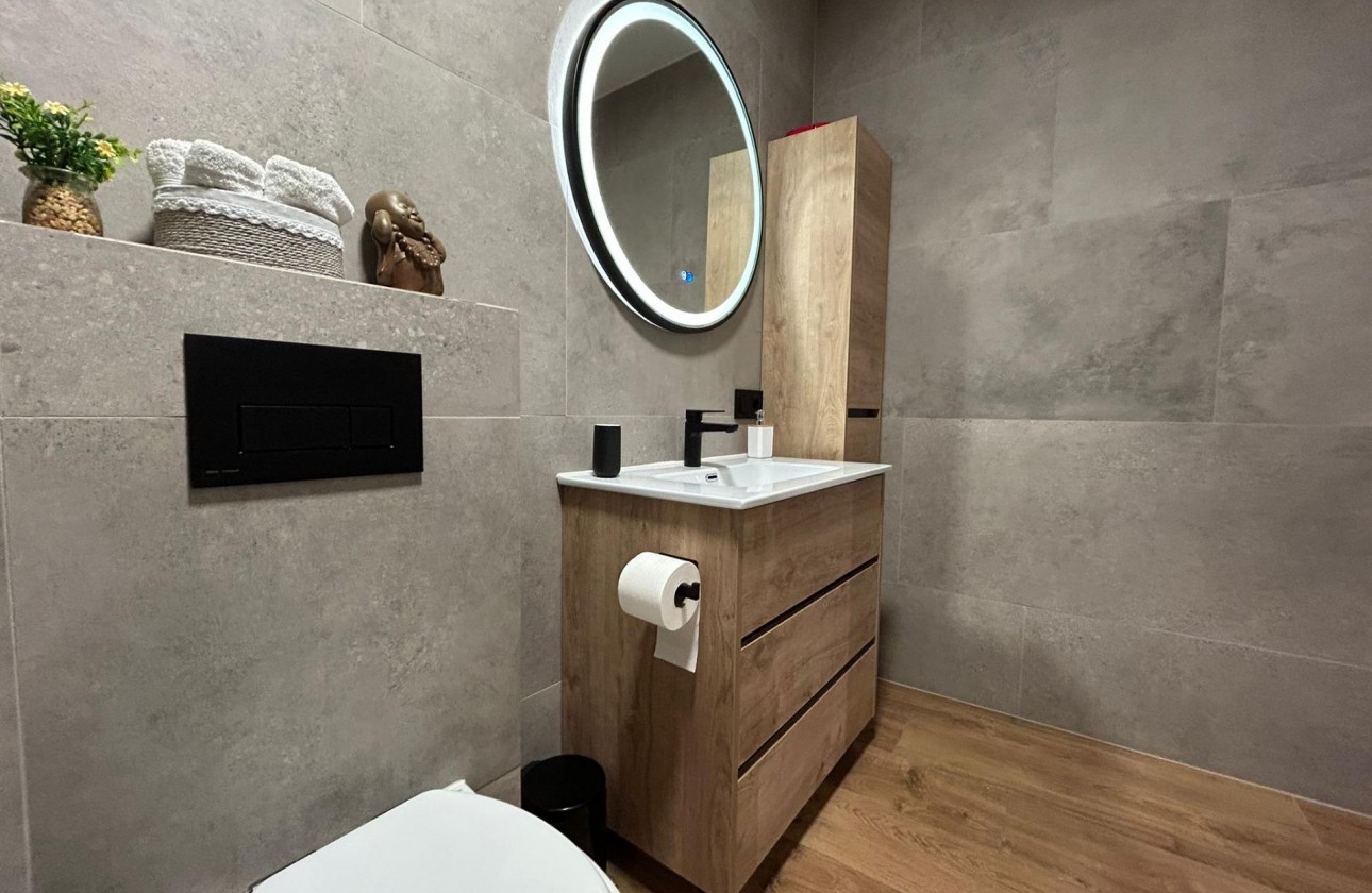 Reventa - Apartamento / piso - Torrevieja - Estacion de autobuses