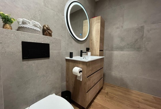 Reventa - Apartamento / piso - Torrevieja - Estacion de autobuses
