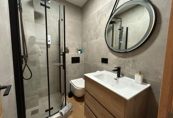 Reventa - Apartamento / piso - Torrevieja - Estacion de autobuses