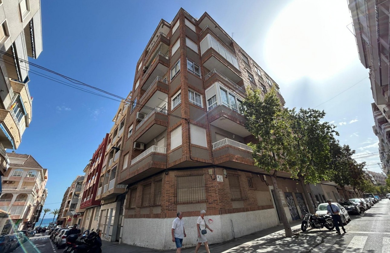 Reventa - Apartamento / piso - Torrevieja - Estacion de autobuses