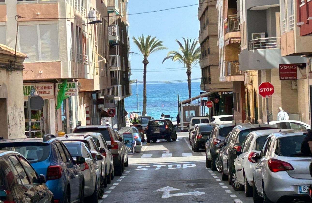 Reventa - Apartamento / piso - Torrevieja - Estacion de autobuses