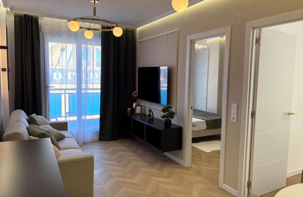 Resale - Apartment / flat - Torrevieja - Playa del Cura