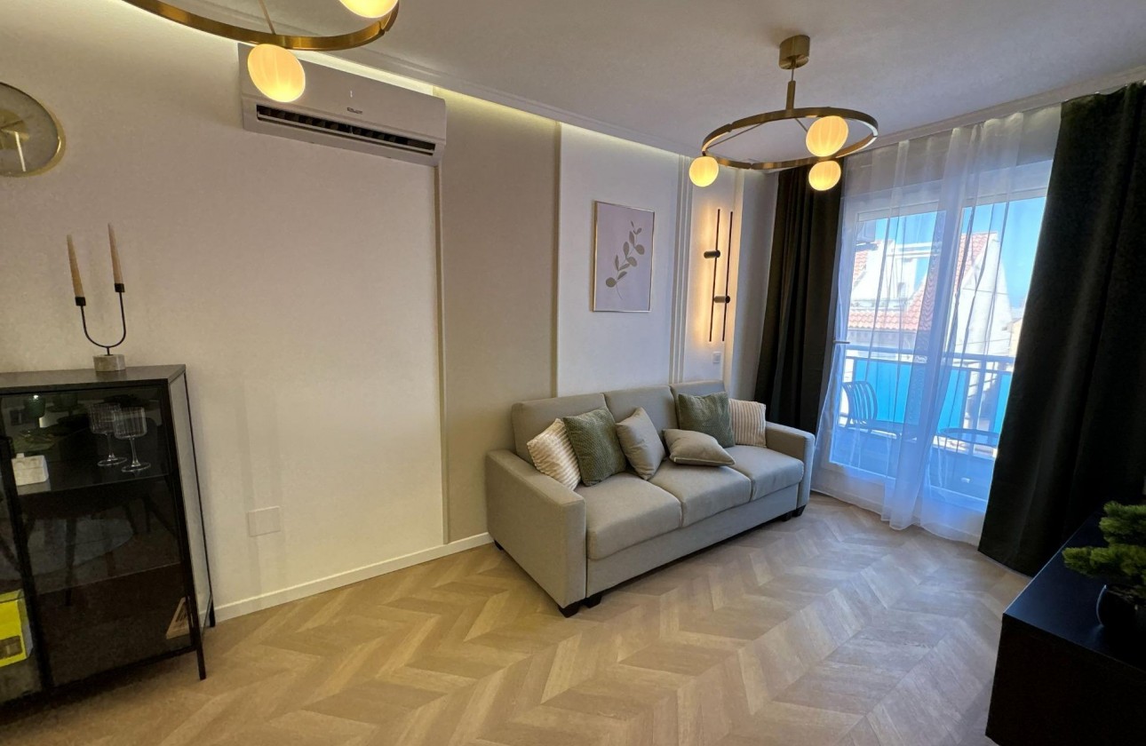 Resale - Apartment / flat - Torrevieja - Playa del Cura