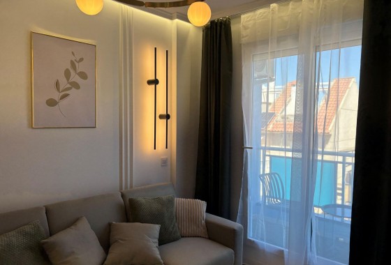 Resale - Apartment / flat - Torrevieja - Playa del Cura