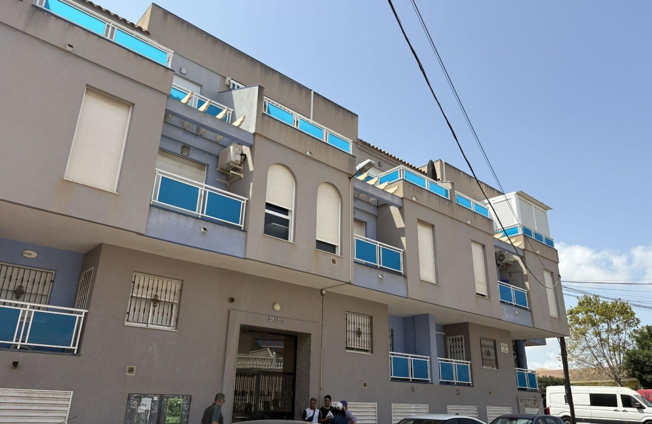 Resale - Apartment / flat - Torrevieja - Playa del Cura
