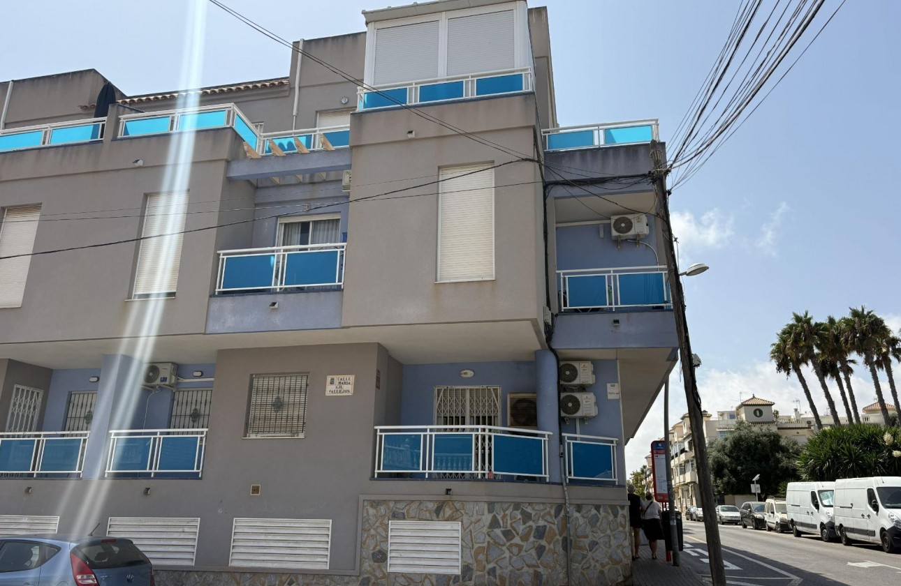 Resale - Apartment / flat - Torrevieja - Playa del Cura
