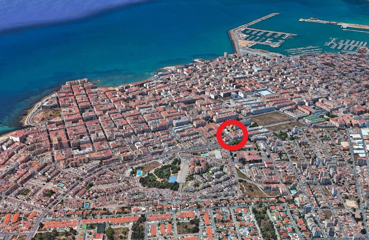 Resale - Apartment / flat - Torrevieja - Playa del Cura