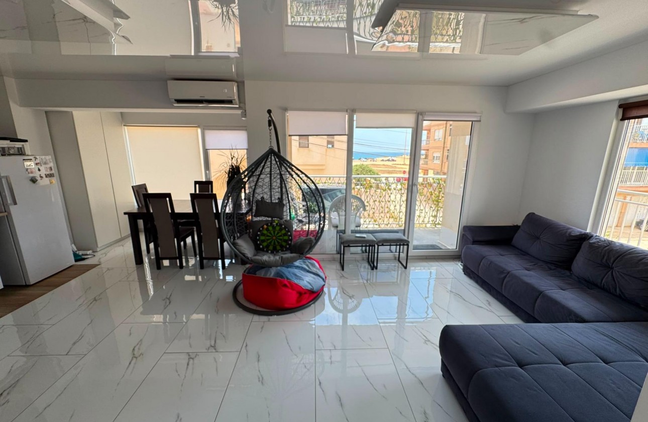 Reventa - Apartamento / piso - Torrevieja - Zona Los Frutales