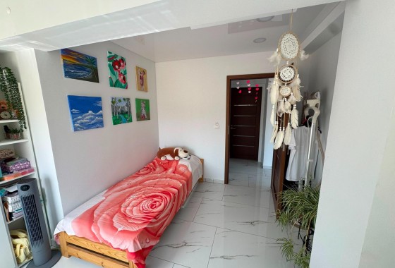 Reventa - Apartamento / piso - Torrevieja - Zona Los Frutales