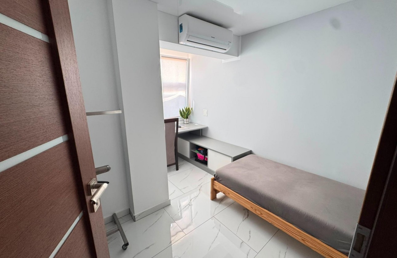 Reventa - Apartamento / piso - Torrevieja - Zona Los Frutales