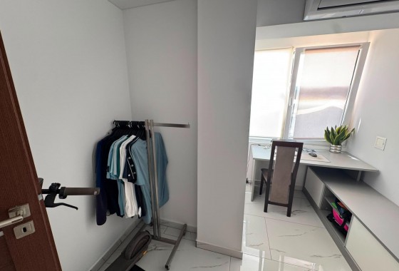 Reventa - Apartamento / piso - Torrevieja - Zona Los Frutales