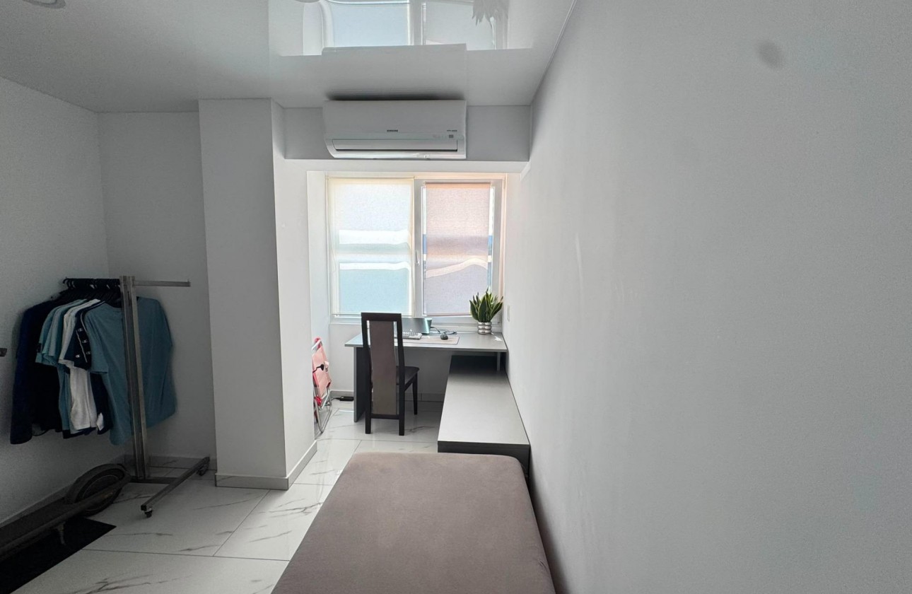 Reventa - Apartamento / piso - Torrevieja - Zona Los Frutales