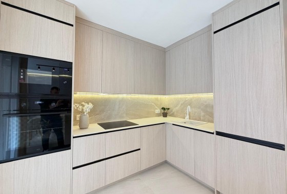 Reventa - Apartamento / piso - Torrevieja - Playa del Cura