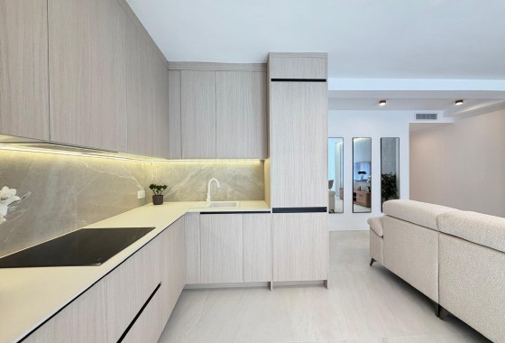 Reventa - Apartamento / piso - Torrevieja - Playa del Cura